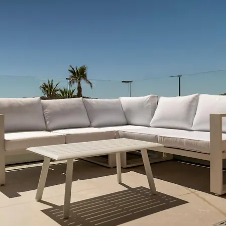 Piso Moderno Y Confortable En El Residencial Stone Valley
